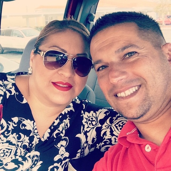 Meet your Posher, Mitchel - Picture 1 of 1